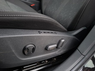 Skoda Octavia IV Kombi 2.0 TDI 115KM 2022 Skoda Octavia Style 2.0 TDI/116KM, DSG, ASO, Full, zdjęcie 10