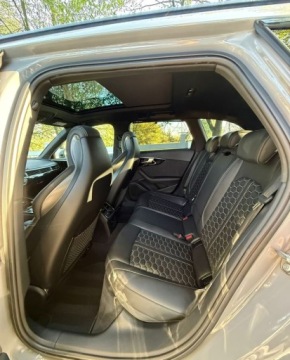 Audi A4 B9 RS4 Avant Facelifting 2.9 TFSI 450KM 2023 Audi RS4 Avant Audi RS4 Avant Avant quattro tiptronic 2.9 Benzyna 450KM, zdjęcie 17