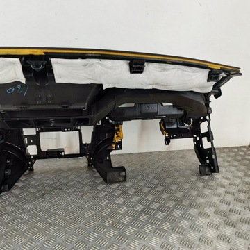 HYUNDAI H-1 STAREX SATELITE 2011 DESKA ROZDĚLOVAČE