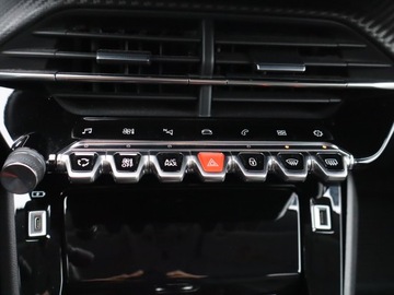 Peugeot 208 II Hatchback 1.2 PureTech 130KM 2020 Peugeot 208 1.2 PureTech, Salon Polska, zdjęcie 16