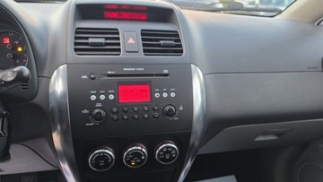 Suzuki SX4 I Hatchback 1.6 i 16V VVT 107KM 2006 Suzuki SX4 Mały Przebieg, zdjęcie 14