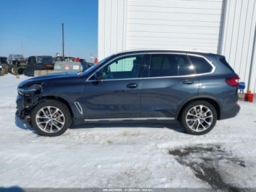 BMW X5 G05 2022 BMW X5 xDrive40i 2022 3.0 Benzyna 335KM, zdjęcie 2