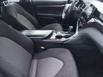 Toyota Camry IX Sedan 2.5 Hybrid Dynamic Force 218KM 2022 Toyota Camry 2.5 Hybrid, Salon Polska, zdjęcie 8