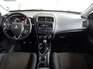 Mitsubishi ASX I SUV Facelifting 2016 1.6 117KM 2017 Mitsubishi ASX 1.6 Ben.117KM/Alu, zdjęcie 18