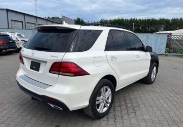 Mercedes GLE W166/C292 2018 Mercedes-Benz GLE 2018 Mercedes GLE 350 4Matic - W POLSCE, po oplatach i a, zdjęcie 2