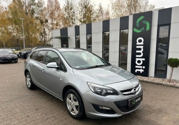 Opel Astra J Sports Tourer Facelifting 1.6 CDTI ecoFLEX 110KM 2014 Opel Astra 1.6TDCi 111KM 2014r. auto zarejestrowane i ubezpieczone w Polsce