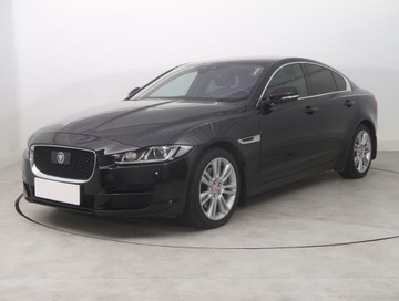 Jaguar XE Sedan 2.0 i4 240KM 2016 Jaguar XE 25t, Salon Polska, Serwis ASO, Automat, zdjęcie 1