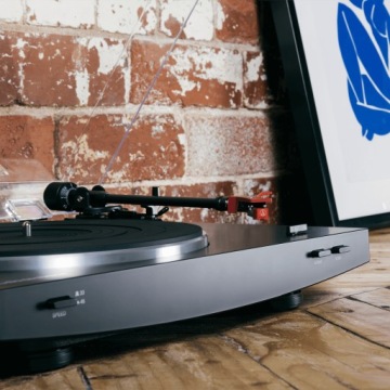 Проигрыватель Audio-Technica AT-LP3 черный