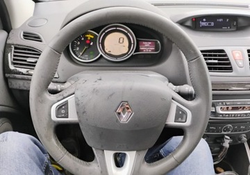 Renault Megane III Hatchback 1.5 dCi FAP 90KM 2011 Renault Megane 2011r, 1.5DCI VAN, Lekko uszkodzony tyl. Jezdzi. 1.5 90KM, zdjęcie 10