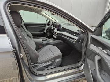Skoda Superb III Liftback Facelifting 1.5 TSI 150KM 2025 Skoda Superb Selection 1.5 TSI DSG Auto z placu, zdjęcie 11