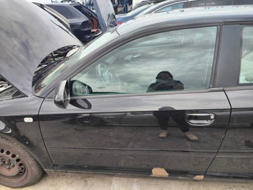 AUDI A3 8P 05R 3D DVEŘE LEVÝ PŘEDNÍ LZ9Y