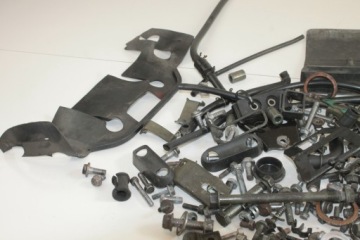 КОМПЛЕКТ БОЛТОВ YAMAHA FAZER 600 FZS 98-03