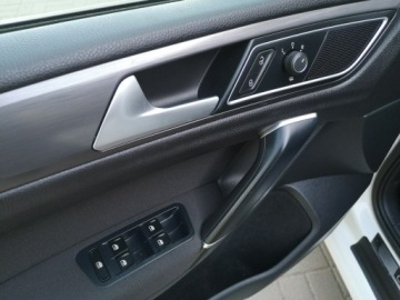 Volkswagen Golf Sportsvan Sportsvan Facelifting 1.6 TDI-CR DPF 115KM 2018 Volkswagen Golf Sportsvan 1,6 TDI 116KM Klimatron, zdjęcie 10