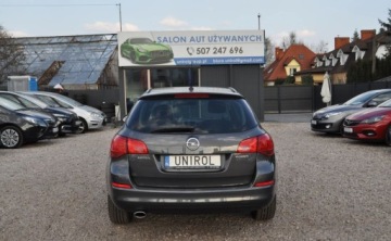 Opel Astra J Sports Tourer 1.4 Turbo ECOTEC 140KM 2012 Opel Astra 1.4 150 JAHRE Benzyna Tempomat Cz. parkowania Klimatyzacja 1.4, zdjęcie 7