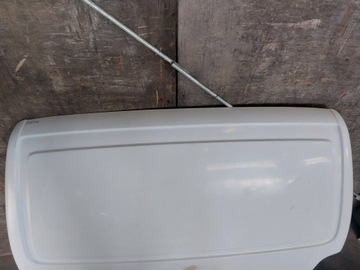 VÍKO KUFRU KUFRU MERCEDES VITO W638 2001R