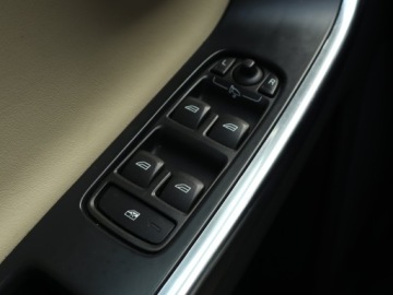 Volvo XC60 I SUV 2.0 D3 136KM 2013 Volvo XC60 D3, Skóra, Navi, Xenon, Klima, zdjęcie 15