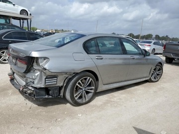 BMW Seria 7 G11-G12 2021 BMW Seria 7 750 XI 2021 4.4l 4.4 Benzyna 523KM, zdjęcie 3
