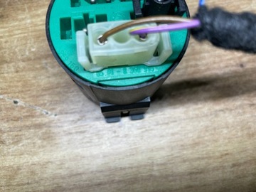 GONG SIRÉNA REPRODUKTOR ALARMU OE BMW E31 E34 E46 E83 8360995