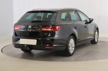 Seat Leon III ST 1.6 TDI CR 105KM 2015 Seat Leon 1.6 TDI, Klima, Klimatronic, Tempomat, zdjęcie 4
