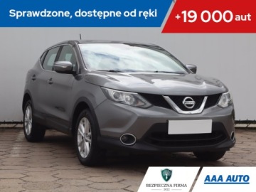 Nissan Qashqai II Crossover 1.2 DIG-T 115KM 2016 Nissan Qashqai 1.2 DIG-T, Salon Polska