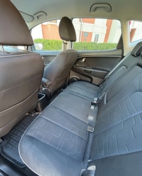 Kia Venga Mikrovan 1.6 CRDi 128KM 2015 Kia Venga Kia Venga 1.6 CRDi XL 1.6 Diesel 128KM, zdjęcie 17