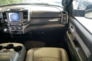  RAM 2500 Powerwagon 2500 Heavy Duty 6400cm3 410KM 6os 3 amort. Wyciagarka, zdjęcie 16