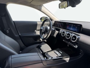 Mercedes CLA C118/X118 Coupe Facelifting 1.3 180 136KM 2024 Mercedes-Benz CLA CLA 180 FV 23 Polski Salon Darmowy raport AutoDNA, zdjęcie 11