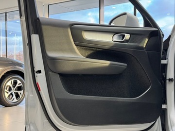 Volvo XC40 Crossover Plug-In Facelifting 1.5 T4 211KM 2022 Volvo XC 40 T4 Plug In Inscription / CarPlay / Naw, zdjęcie 10