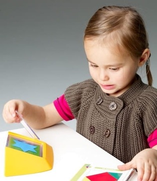 Smart Games - Красочная игра-головоломка с кодами