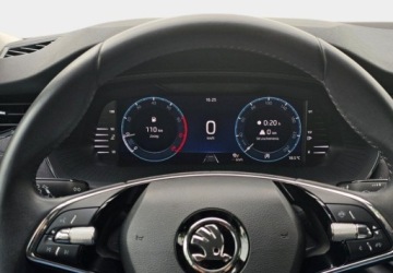 Skoda Octavia IV Liftback 1.5 TSI EVO 150KM 2023 Skoda Octavia Top LED Matrix - Aktywny Tempomat - Czujniki - Kamera - HAK, zdjęcie 27
