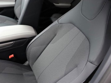 Ford Explorer VI SUV Electric 77kWh 286KM 2024 Od ręki - &quot;Explorer&quot; 77kWh RWD 286KM / Pakiet Driver Assistance, zdjęcie 4