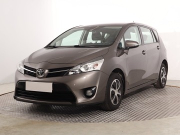 Toyota Verso Minivan Facelifting 1.6 Valvematic 132KM 2016 Toyota Verso 1.6 Valvematic, Salon Polska, Klima, zdjęcie 1