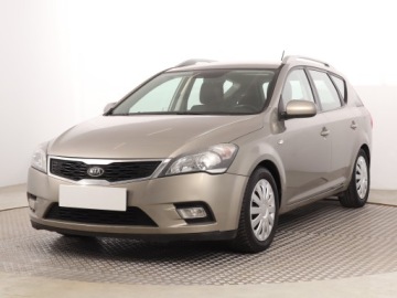 Kia Ceed I SW 1.6 CRDi 115KM 2009 Kia Ceed 1.6 CRDi, HAK, Klima, El. szyby, zdjęcie 1