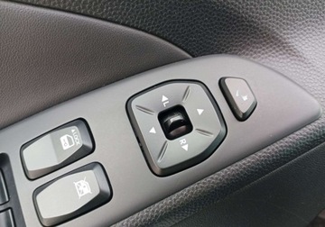 Hyundai ix35 SUV R 2.0 CRDi 136KM 2010 Hyundai ix35 Zarejestrowany - 2,0 - 136 KM 2.0 Diesel 136KM, zdjęcie 21