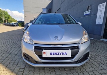 Peugeot 208 I Hatchback 5d Facelifting 1.2 PureTech 82KM 2018 Peugeot 208 Peugeot 208 1.2 Benz 82KM Active 1.2 Benzyna 82KM, zdjęcie 4