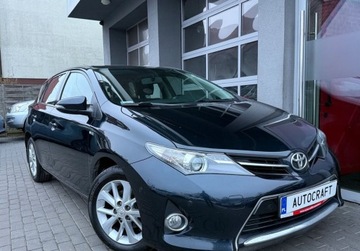 Toyota Auris II Hatchback 5d Dual VVT-i 100 99KM 2013 Toyota Auris Salon Polska, Serwis ASO, KameraCzujniki parkowania 1.3 99KM