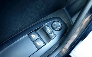 Peugeot 208 I Hatchback 3d 1.2 VTI 82KM 2013 Peugeot 208 1.2 VTI 82KM Klimatyzacja Tablet Nierowna praca silnika Pali J, zdjęcie 22