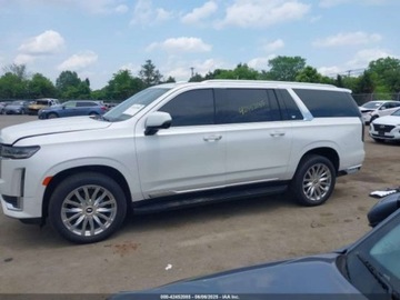 Cadillac Escalade III 2021 Cadillac Escalade ESV Premium Luxury 2021 6.2l 6.2 Benzyna 420KM, zdjęcie 2