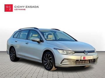 Volkswagen Golf VIII Variant 1.5 eTSI 150KM 2021 Volkswagen Golf Variant Variant 1.5TSI 150KM Pakiety LED ACC Podgrz.fotele, zdjęcie 2