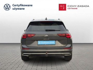 Volkswagen Golf VIII Alltrack 2.0 TDI 200KM 2022 Volkswagen Golf Alltrack LED Matrix Harman Kardon Hak Kamera Cofania Faktu, zdjęcie 3