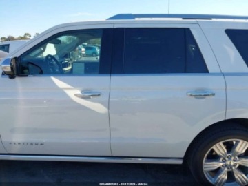 Ford Expedition III 2023 Ford Expedition Platinum 2023 3.5 Benzyna 400KM, zdjęcie 2