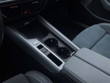 Volkswagen Passat B8 Variant Facelifting 1.5 TSI EVO 150KM 2024 Volkswagen Passat 1.5 eTSI 150KM Business SerwisASO Hak Kamera360 Virtual, zdjęcie 23