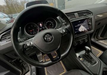 Volkswagen Tiguan II SUV 2.0 TDI 150KM 2019 Volkswagen Tiguan 2.0 TDI IQ.DRIVE 150KM DSG bezwypadkowy kamera, zdjęcie 28