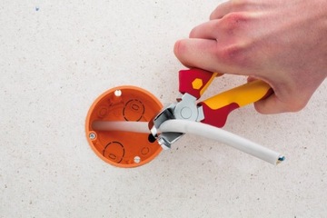 WIHA TriCut Монтажные клещи для изоляции VDE