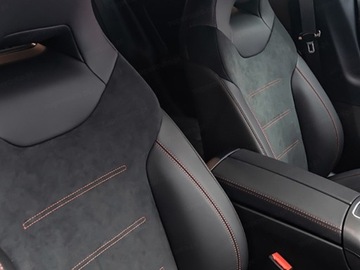 Mercedes CLA C118/X118 Coupe Facelifting 1.3 200 163KM 2025 MERCEDES-BENZ CLA 200 AMG Line Sedan 1.3 (163KM) 2025, zdjęcie 8