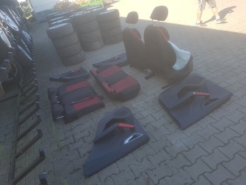 AUDI Q2 16-20R SEDADLA POHOVKA BOKY