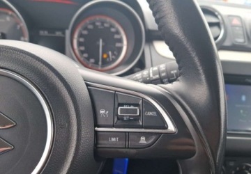 Suzuki Swift VI Hatchback Facelifting 1.2 DualJet SHVS 83KM 2021 Suzuki Swift 1.2 Dualjet SHVS Premium CVT 1.2 Benzyna 83KM, zdjęcie 22