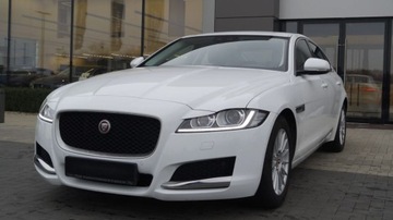 Jaguar XF II Sedan 2.0 i4D 180KM 2018 Jaguar XF 2.0 Diesel 180KM, zdjęcie 3