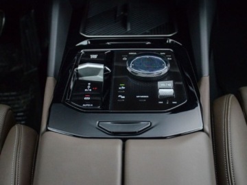 BMW Seria 5 G90-91 Touring 2.0 520d 197KM 2025 BMW Seria 5 520d xDrive Sedan 2.0 Diesel 197KM, zdjęcie 31