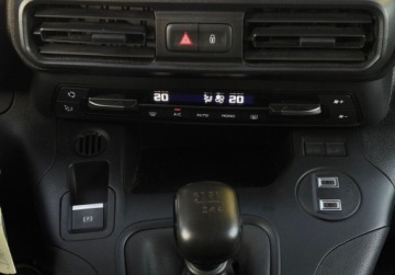 Citroen Berlingo III Osobowy M Facelifting 1.5 BlueHDi 102KM 2024 Citroen Berlingo 1.5 BlueHDi 100KM Plus XL Pakiet Komfort i Style KameraSa, zdjęcie 25